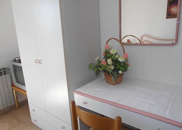 Quadruple 13591h Πανσιόν 3*