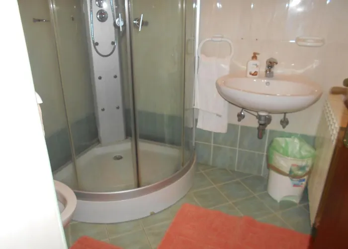 Quadruple 13591h 3* Ρόβινι